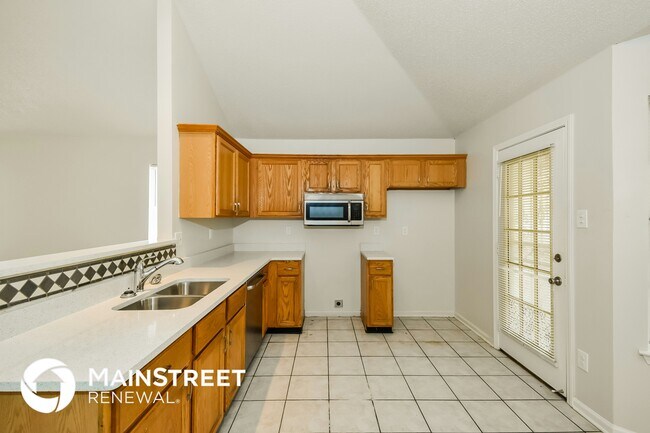 Foto del edificio - 7028 Manslick Rd
