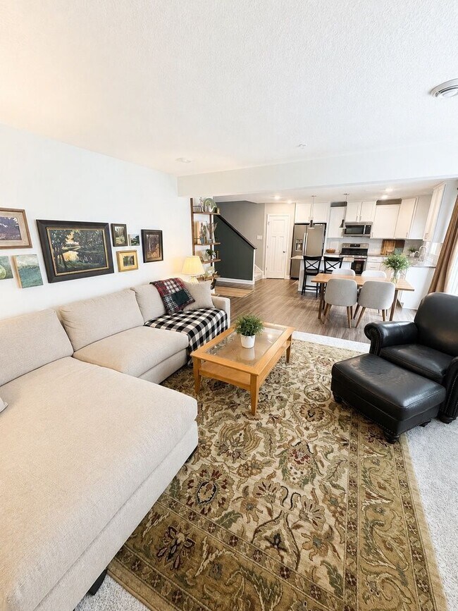 Building Photo - 9484 Bridle Way