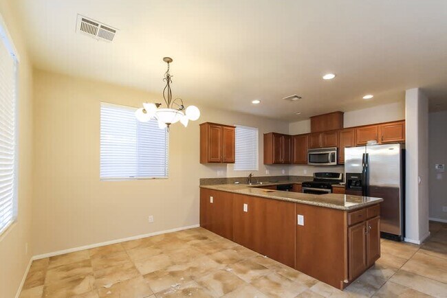 Building Photo - 8344 S Pioneer Way