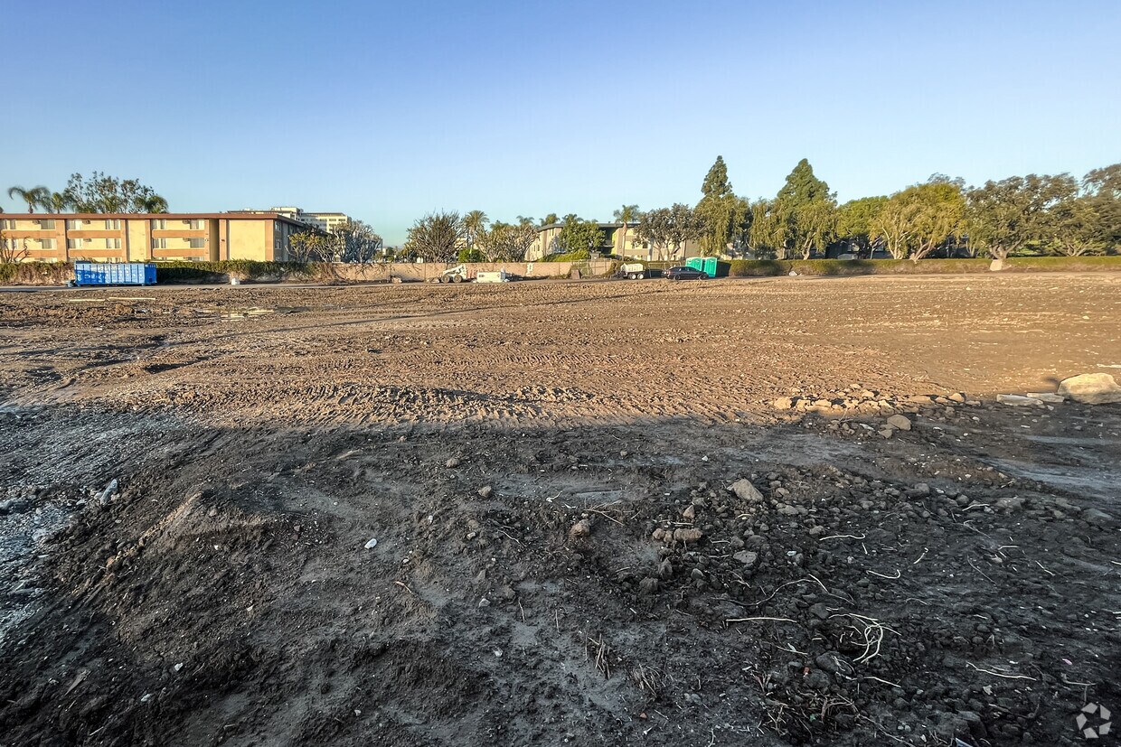 December 2022 - Hub Fullerton