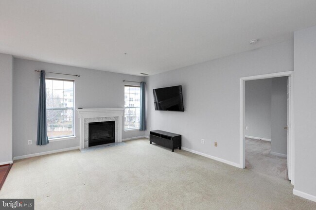 Building Photo - 5924 Founders Hill Dr