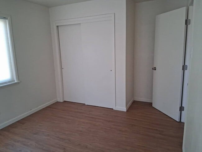 Building Photo - 614 Otis Ave