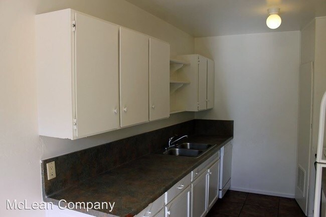 Foto del edificio - 810 E Sunny Dunes Rd