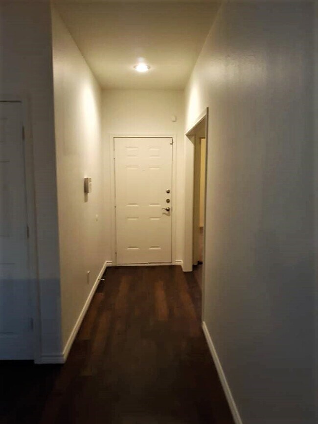 Foto del edificio - 4241 Castlegate Dr