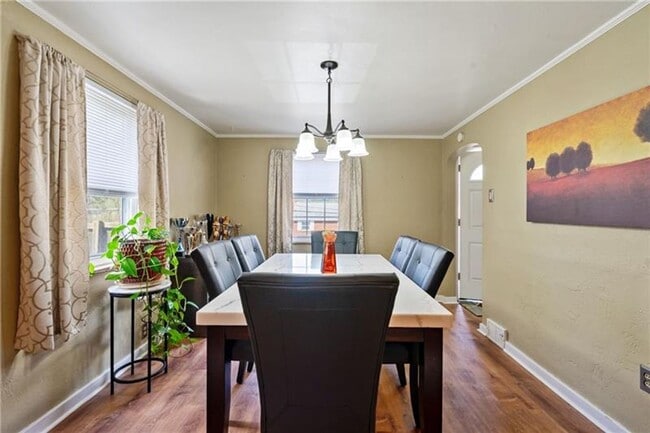 Building Photo - Fully Updated 3 Bed/1 Bath Home - Integral Garage, Laundry in Basement - Available Now in Penn Hi...