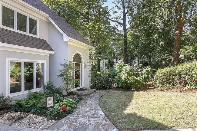 Foto del edificio - 930 Manchester Pl NW