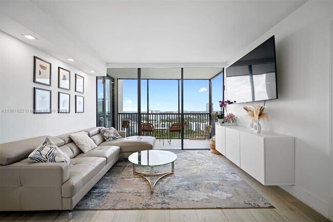 Building Photo - 20301 W Country Club Dr