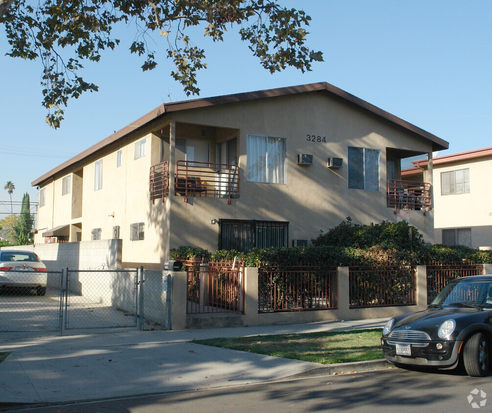 Building Photo - 3284 Atwater Ave