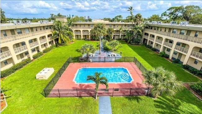 Building Photo - 889 Riverside Drive, Ft. Lauderdale, FL 33312