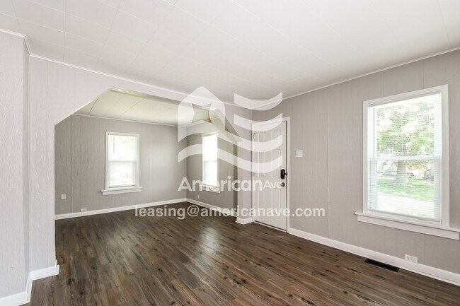 Foto del edificio - 5312 Langley Ave