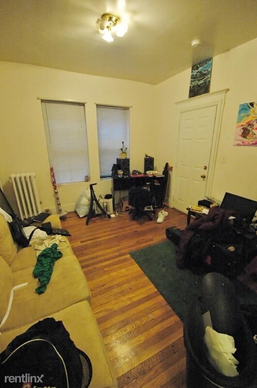 Foto del edificio - 38 Westland Ave