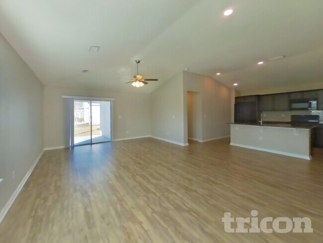 Building Photo - 8096 Hind Wy