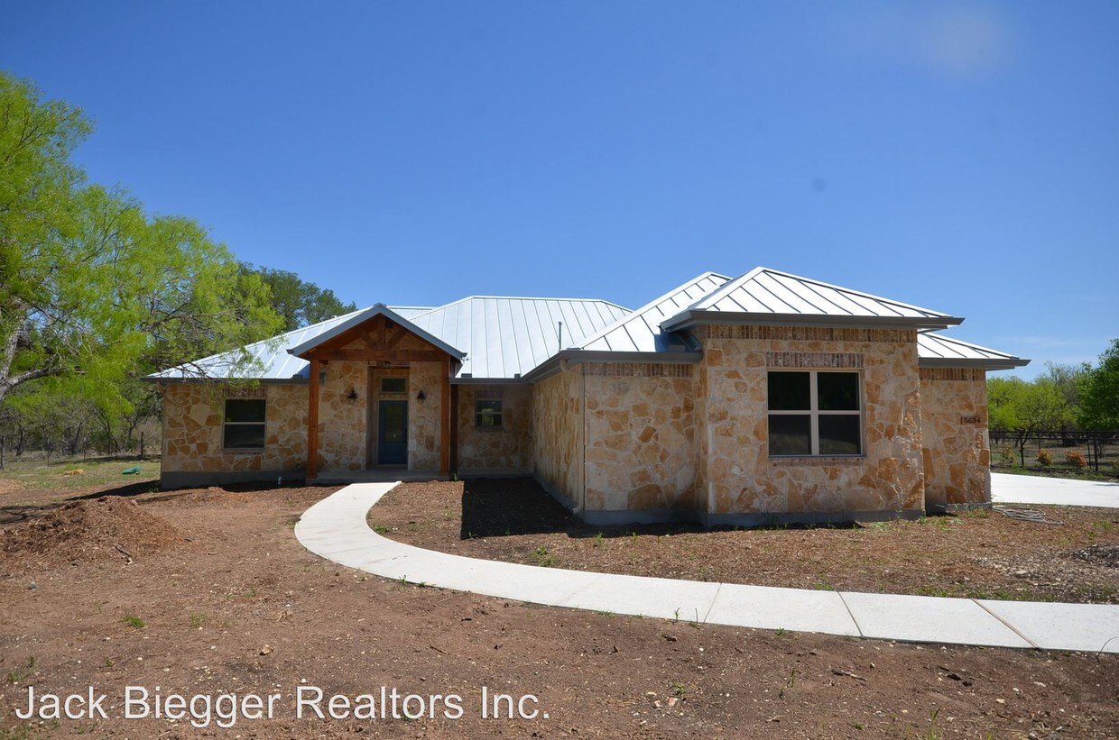 5634 Encino Park Rd, San Antonio, TX 78240 Condo for Rent in San