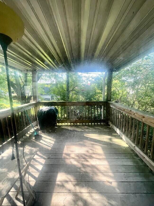 Foto del edificio - 452 Larkwood Dr