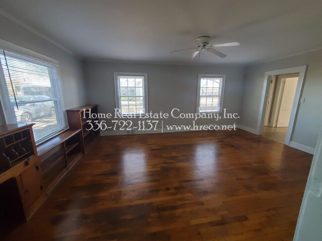 Foto del edificio - 1354 Westbrook Plaza Drive