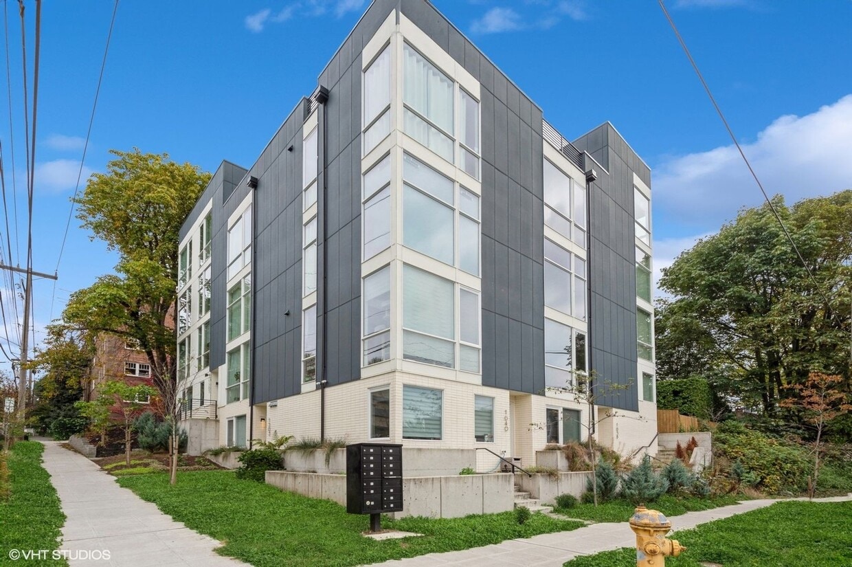 Foto principal - Beautiful Modern Capitol Hill Townhome