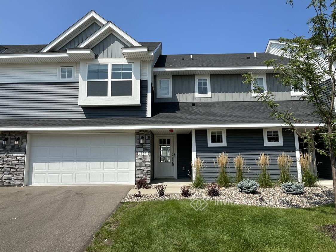 Primary Photo - 1261 Upper 143rd Ct E