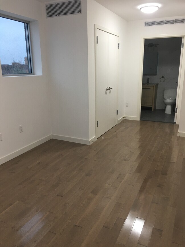 Foto del edificio - 869 57th St