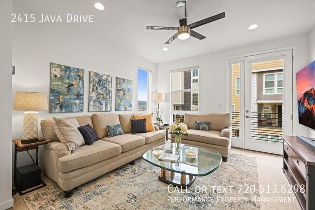 Building Photo - 2415 Java Dr