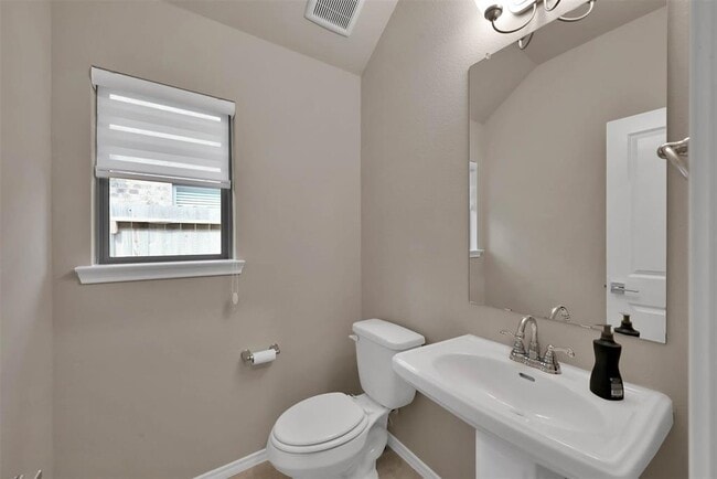 Building Photo - 2823 Wilde Redbud Ln