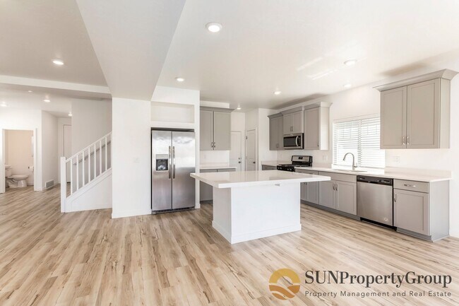 Building Photo - Beautiful Newer Home In Great Lehi Location!!