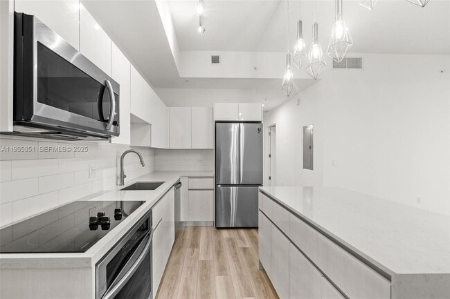 Building Photo - 101 Diplomat Pkwy