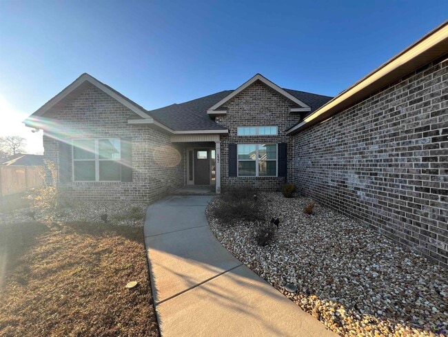 Building Photo - 122 Boundary Dr