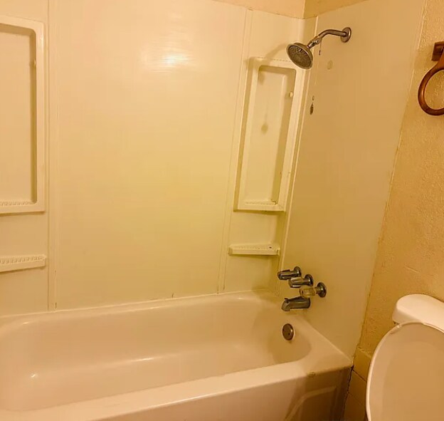 Building Photo - 4425 La Cresta Way