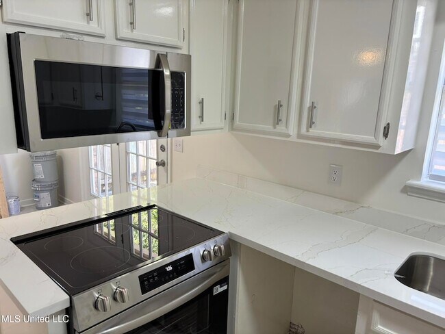 Foto del edificio - 200 Brendalwood Blvd