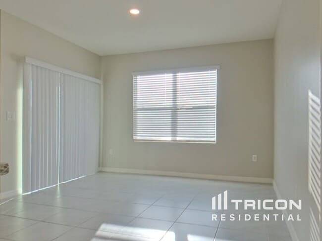 Building Photo - 221 Cedar Elm Cir