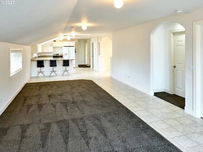 Foto del edificio - 3289 3rd St