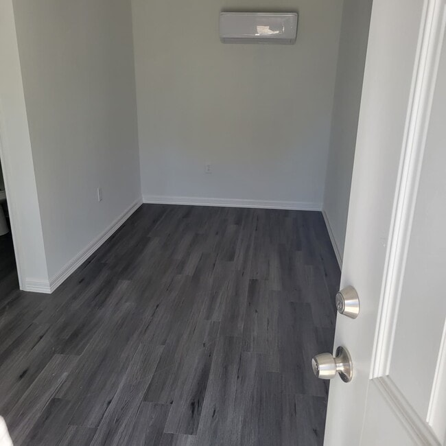 Building Photo - 4312 Crane St