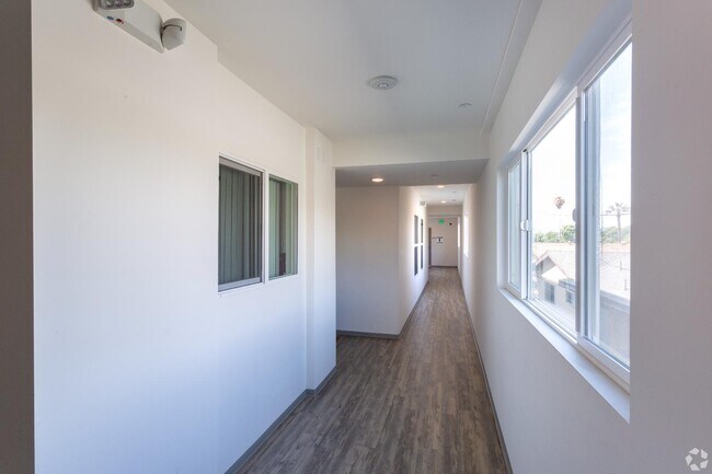 Foto del edificio - 18528 Chase St