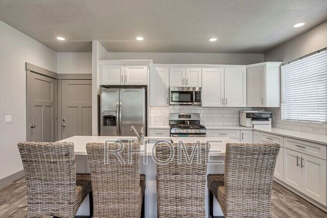 Foto del edificio - 12704 S Doc Sorenson Ln