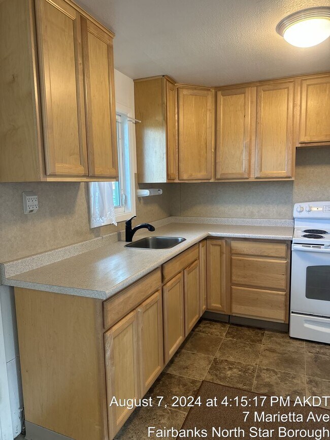 Foto del edificio - Charming 1 bedroom apt in quiet complex! T...