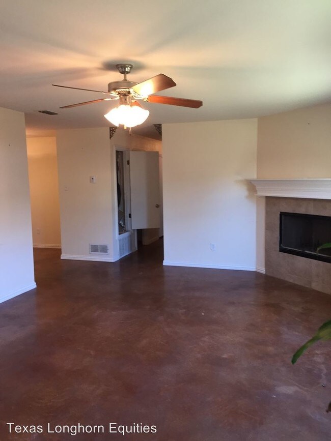 Building Photo - 3 br, 2 bath Apartment - 1006 Jameson