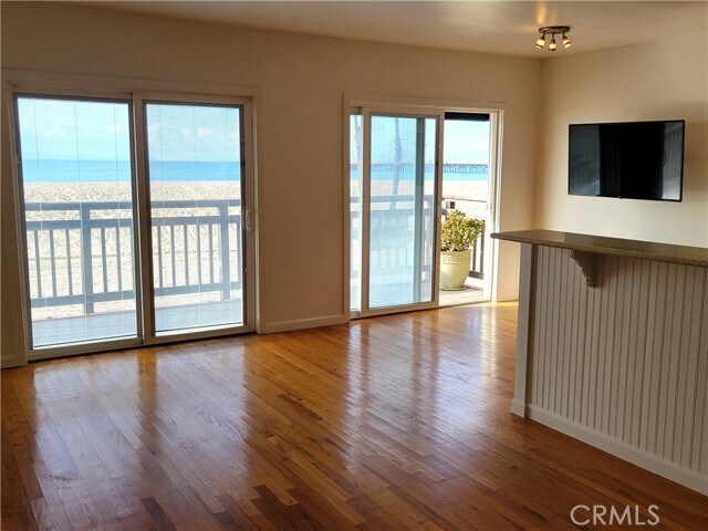 Building Photo - 1203 E Seal Way