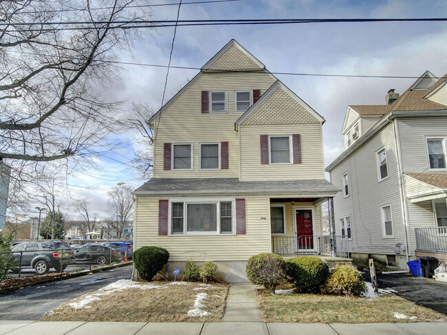 Foto del edificio - 60 Greenwood Ave