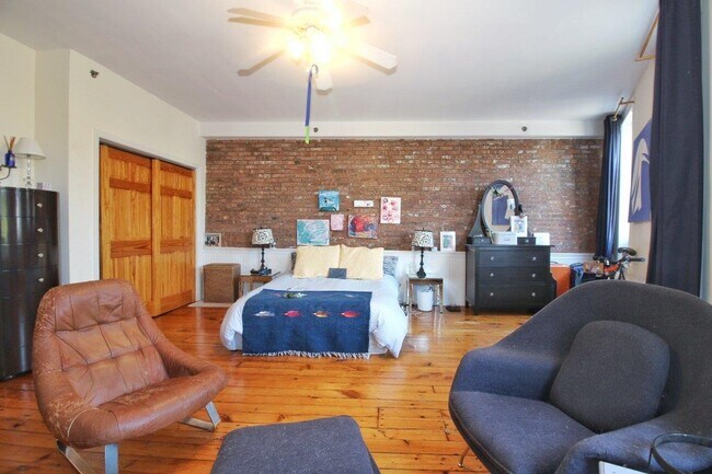 Foto del edificio - 260 Newark Ave