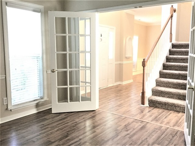 Building Photo - 8535 Cedar Hollow Lane