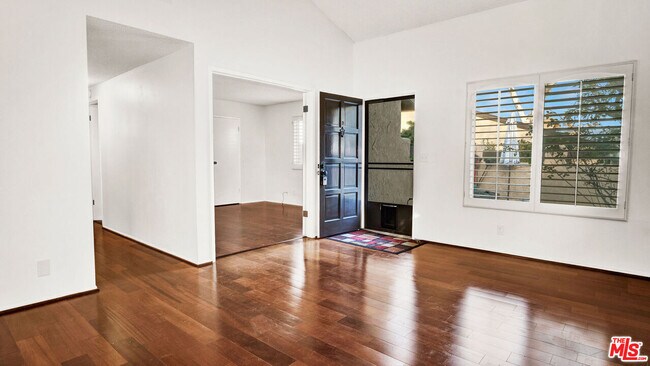 Foto del edificio - 263 E Sierra Madre Blvd