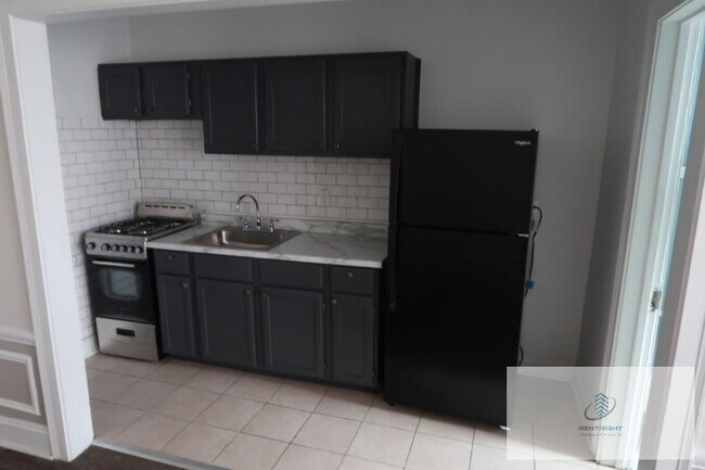 Foto del edificio - 5301 N Ashland Ave