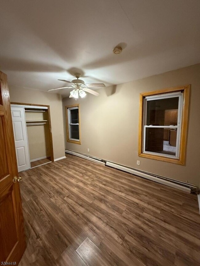 Foto del edificio - 389 Amherst St