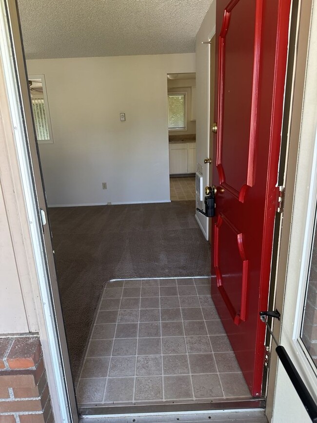 Foto del edificio - Three Bedroom Ranch with Large Yard!