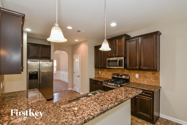 Foto del edificio - 6709 Oak Hill Pl