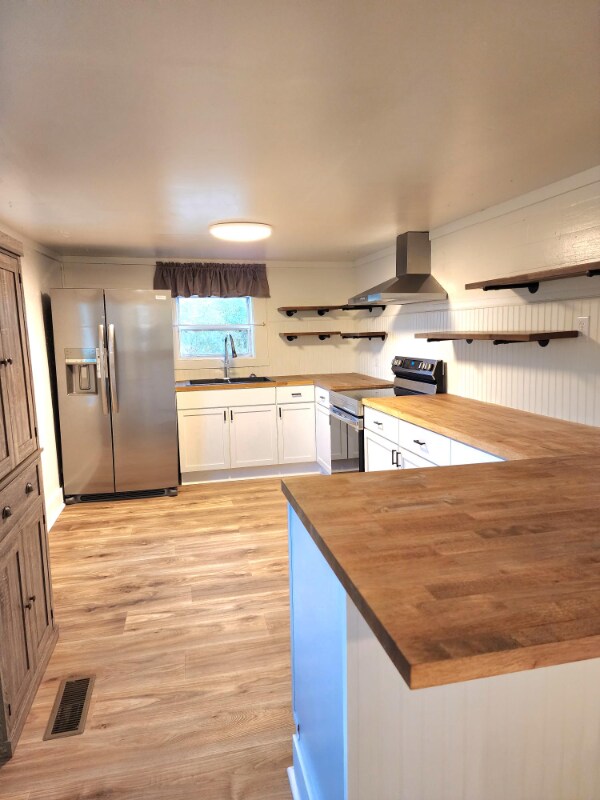 Building Photo - 683 Pummy Rd