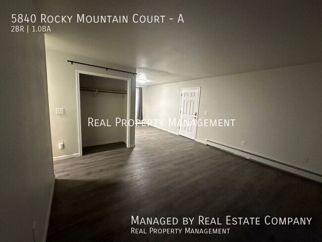 Foto del edificio - 5840 Rocky Mountain Ct