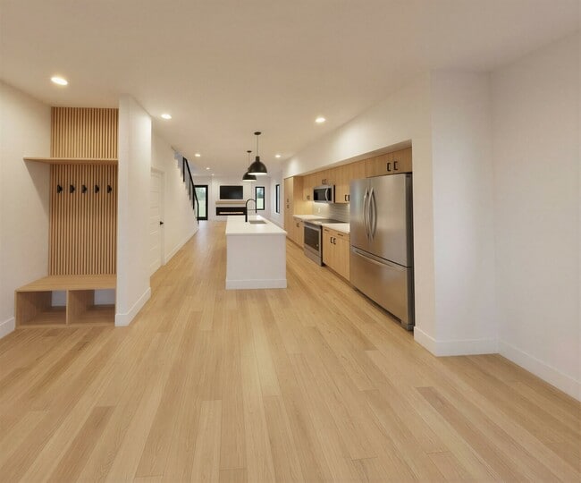 Building Photo - 2660 Princeton Dr