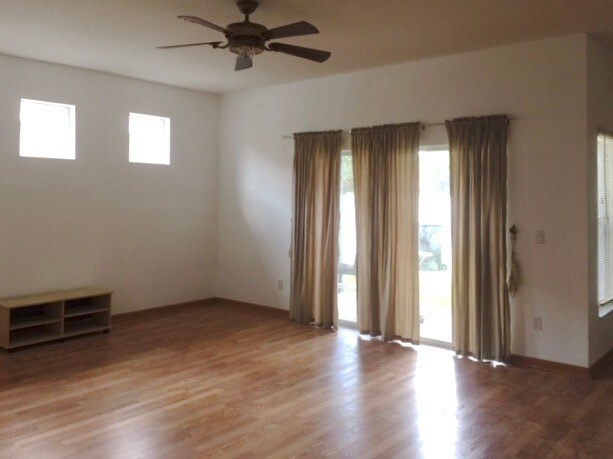 Building Photo - 14215 Paradise Tree Dr