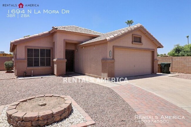Building Photo - 1694 N La Mora Dr